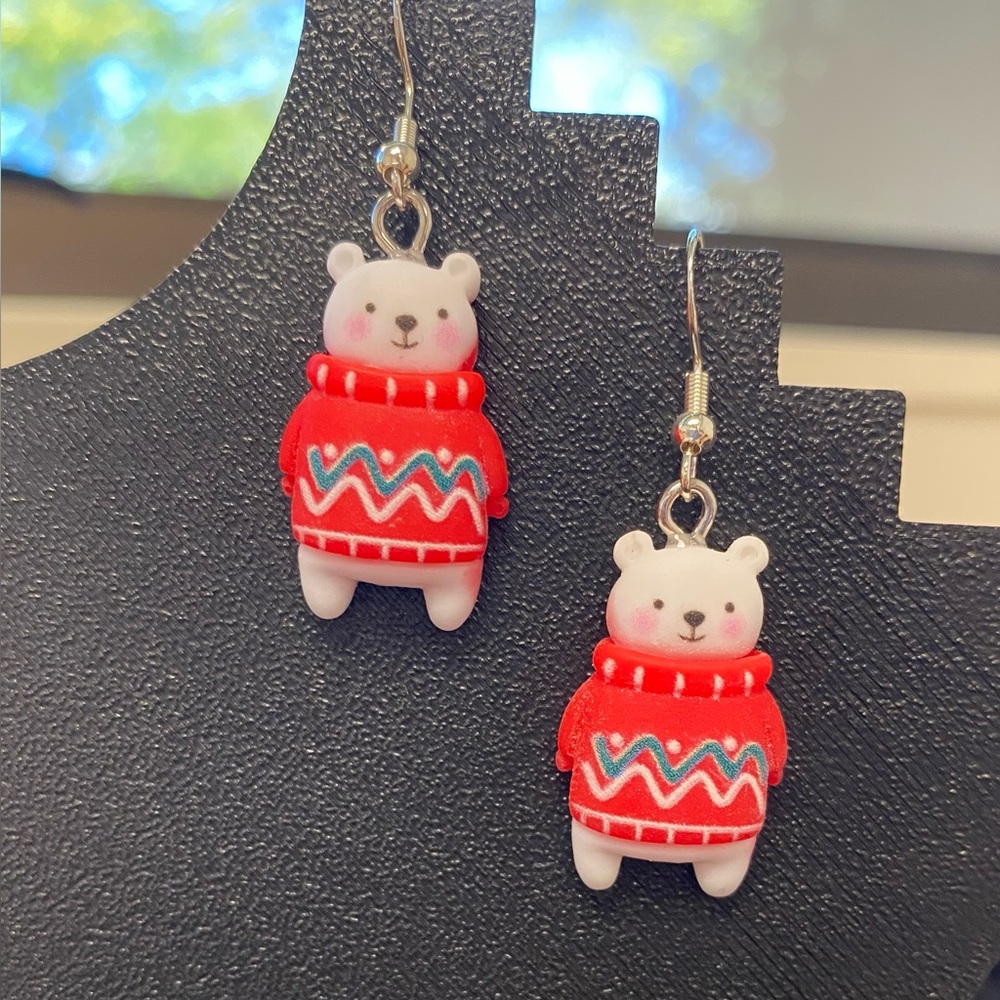 Want to wear an ugly sweater but not on your top? Let these bears wear it!